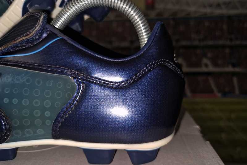 Adidas TRX FG Jr. kolekcja F30 korki lanki rozmiar: 38 / 2008 rok