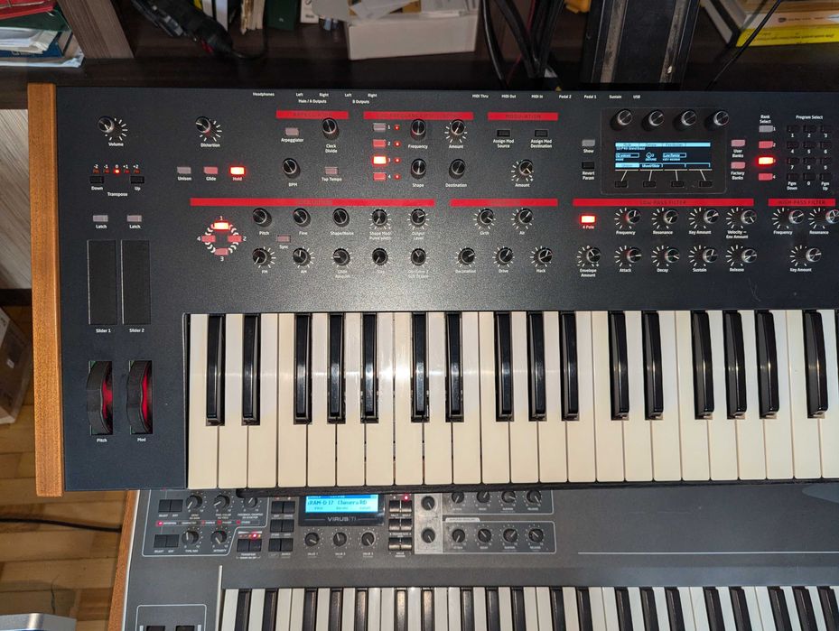Dave Smith Prophet 12
