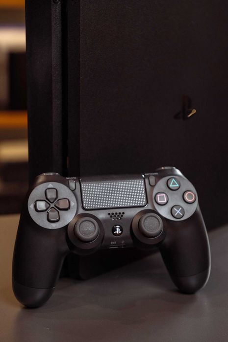 PlayStation 4 Slim 500 GB у хорошому стані - 12 місяців гарантії!