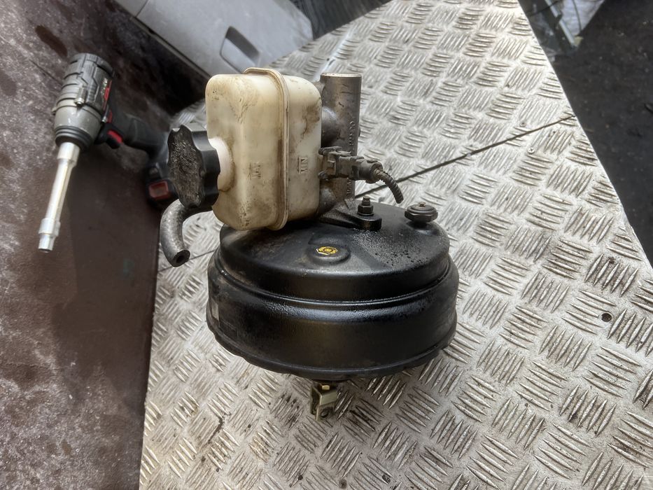 Главный тормозной вакуумный  хюндай терракан hyundai terracan