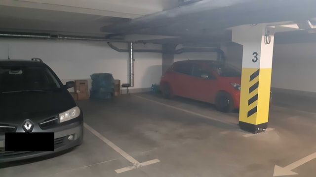 Miejsce parkingowe w garażu podziemnym, Kraków, ul. Przemiarki 23