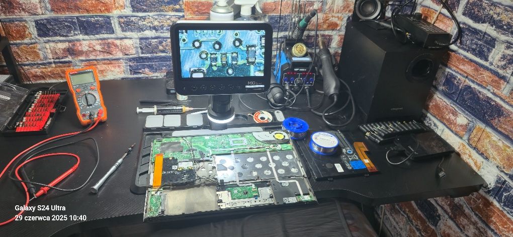 Naprawa komputerów Laptopy/Serwis Komputerowy [TANIO i SZYBKO!]