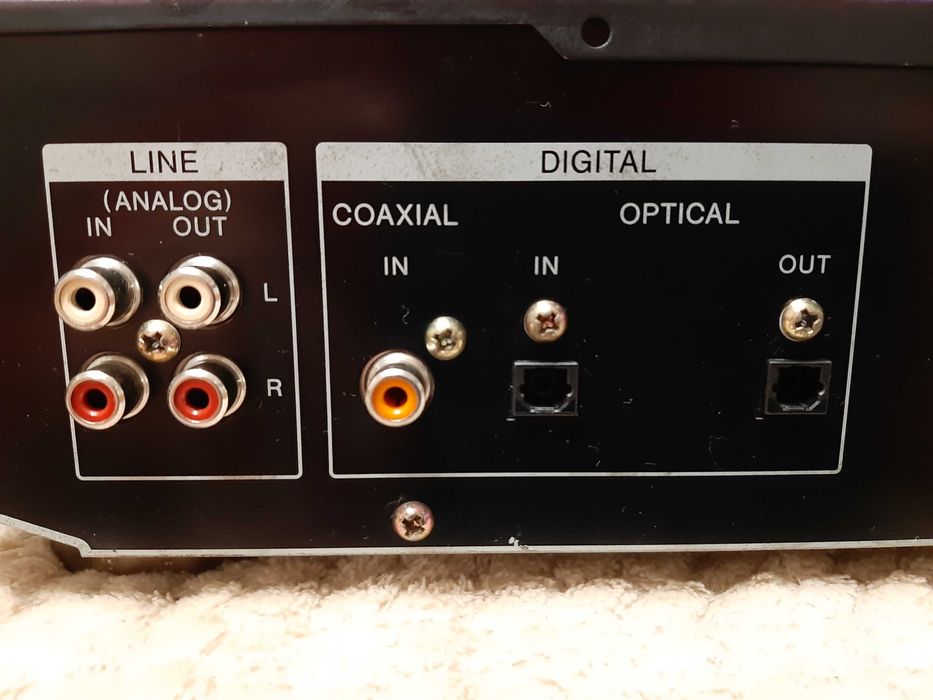 Програвач MD (міні дисків) SONY MDS-JE520