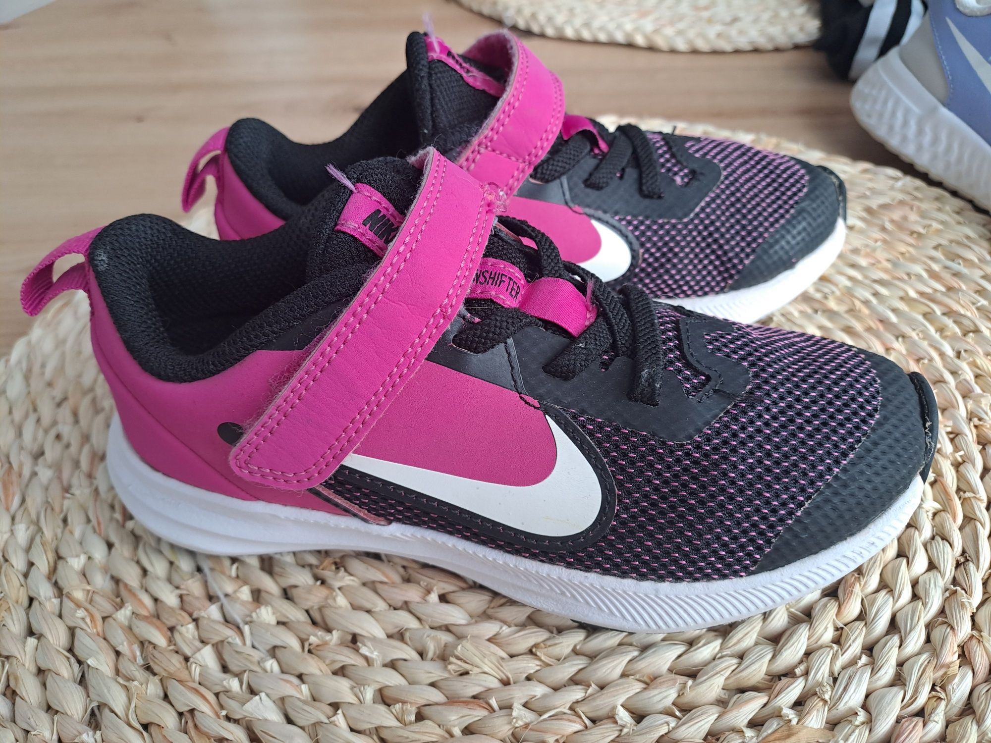 Buty sportowe Nike 28.5