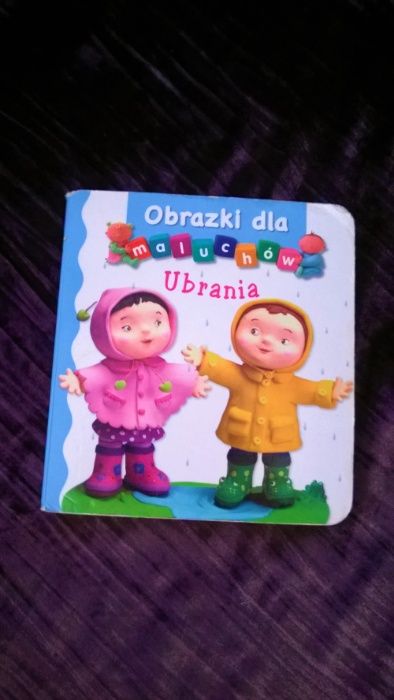 Książeczka w twardej oprawie i strony seria Ubrania, st. bdb-tylko 5zł