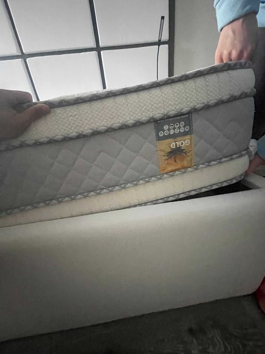 Матрас пружинний