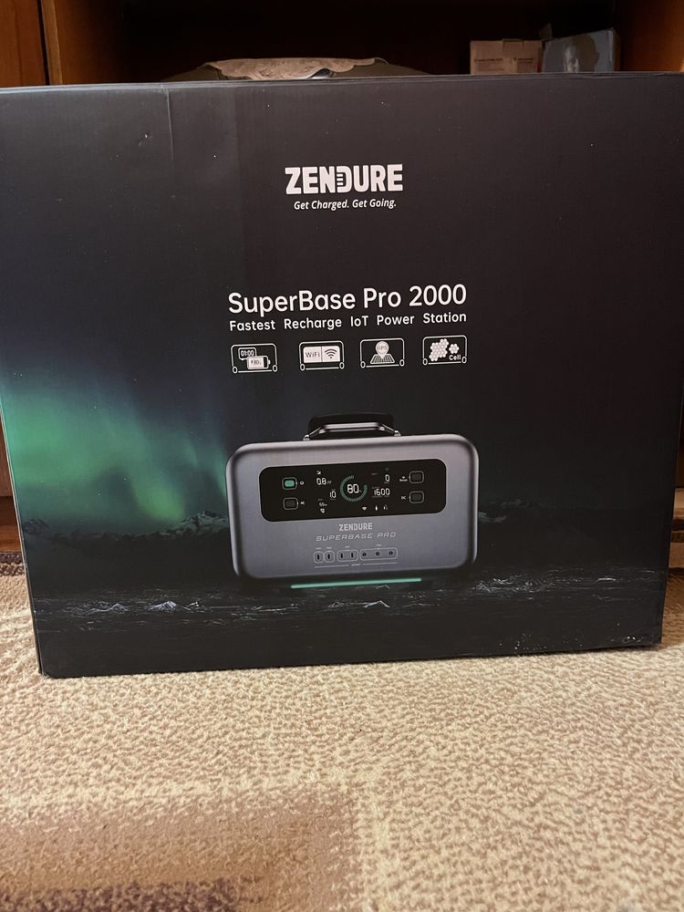 Портативна зарядна станція Zendure SuperBase Pro 2000 2096 Sh 2000 W