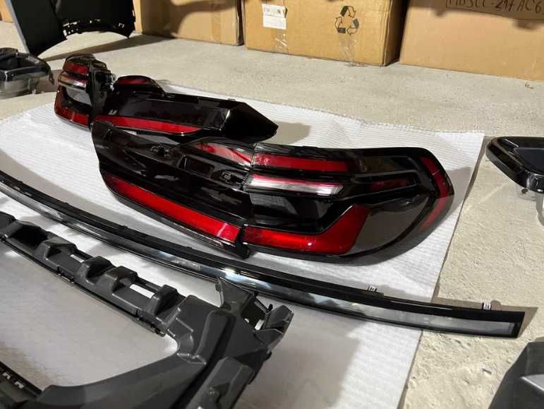 Рестайлинг M60i LCI 2023+ для BMW X7 G07 (2018-2023) фары, фонари