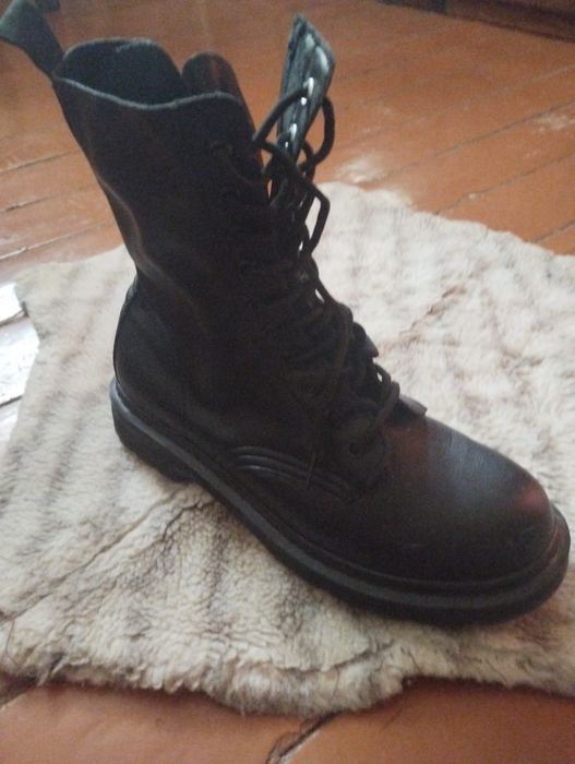 Шкіряні чобітки жіночі