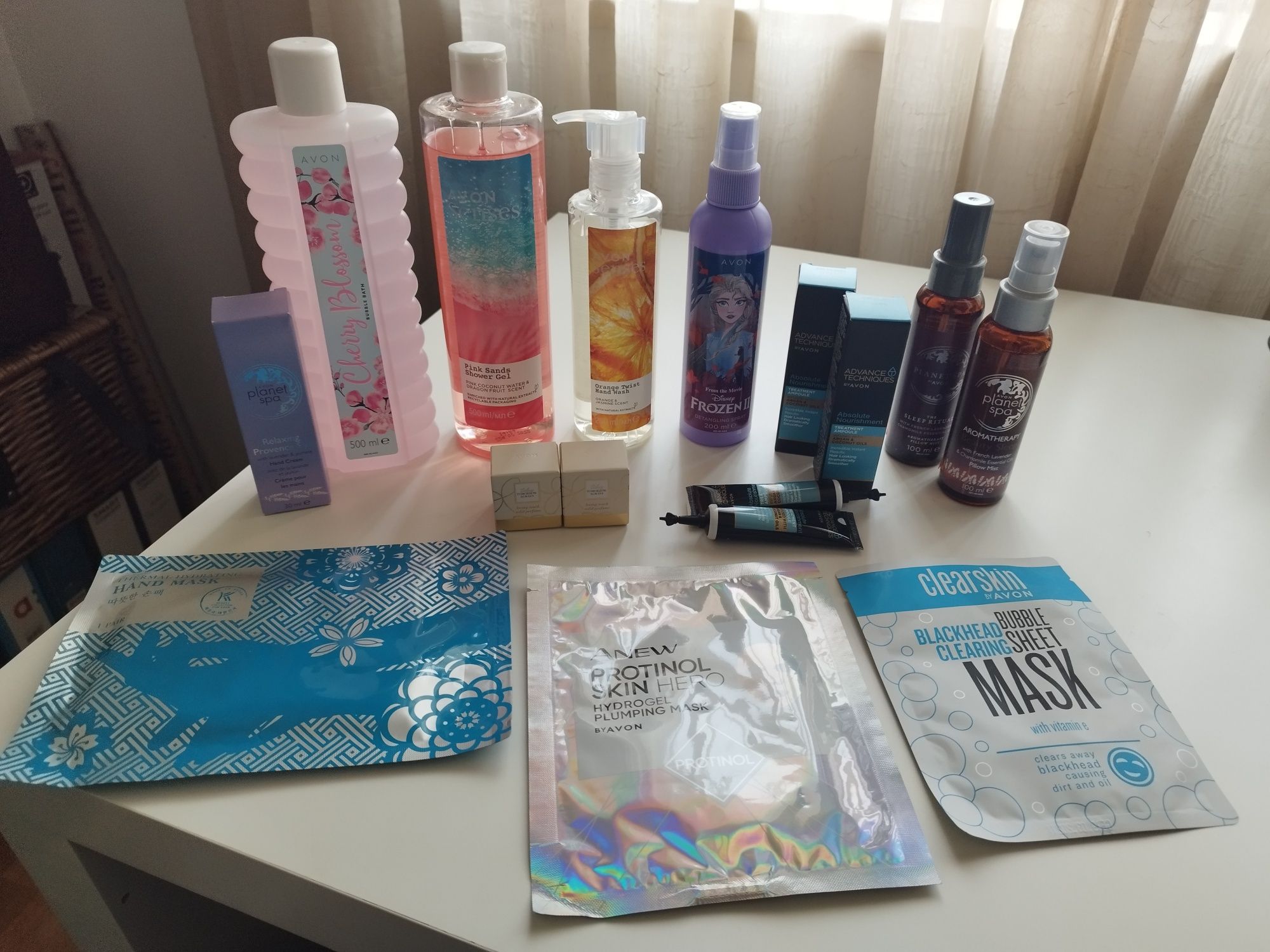 2 Lotes Produtos Avon (lacrados)