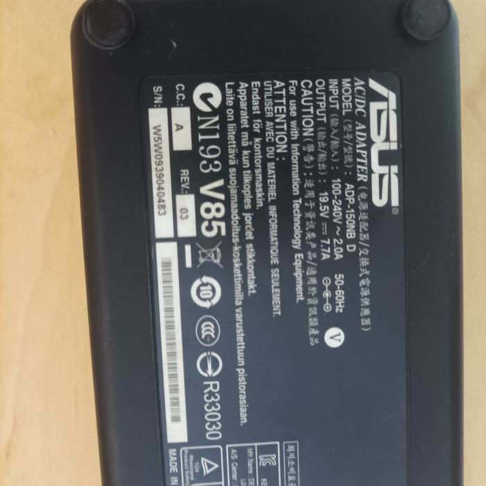 Asus g72gx на запчастини  з блок живлення та рюкзак
