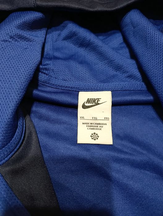 Продам мужскую спортивную кофту Nike Sportswear Repeat  Swoosh