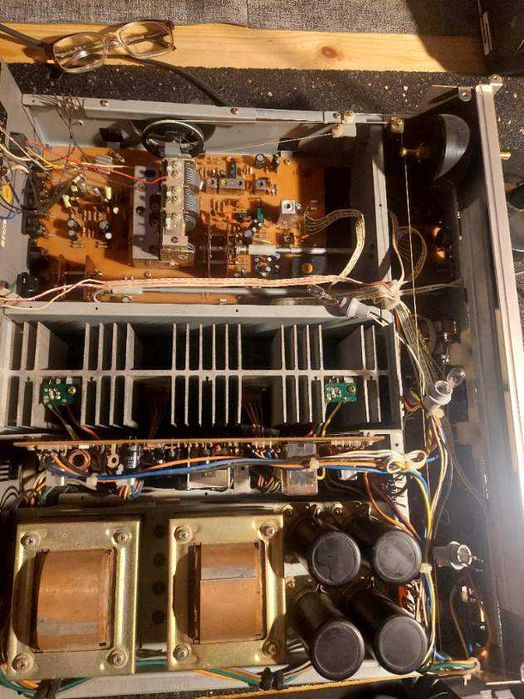 Amplituner Akai AA-1175