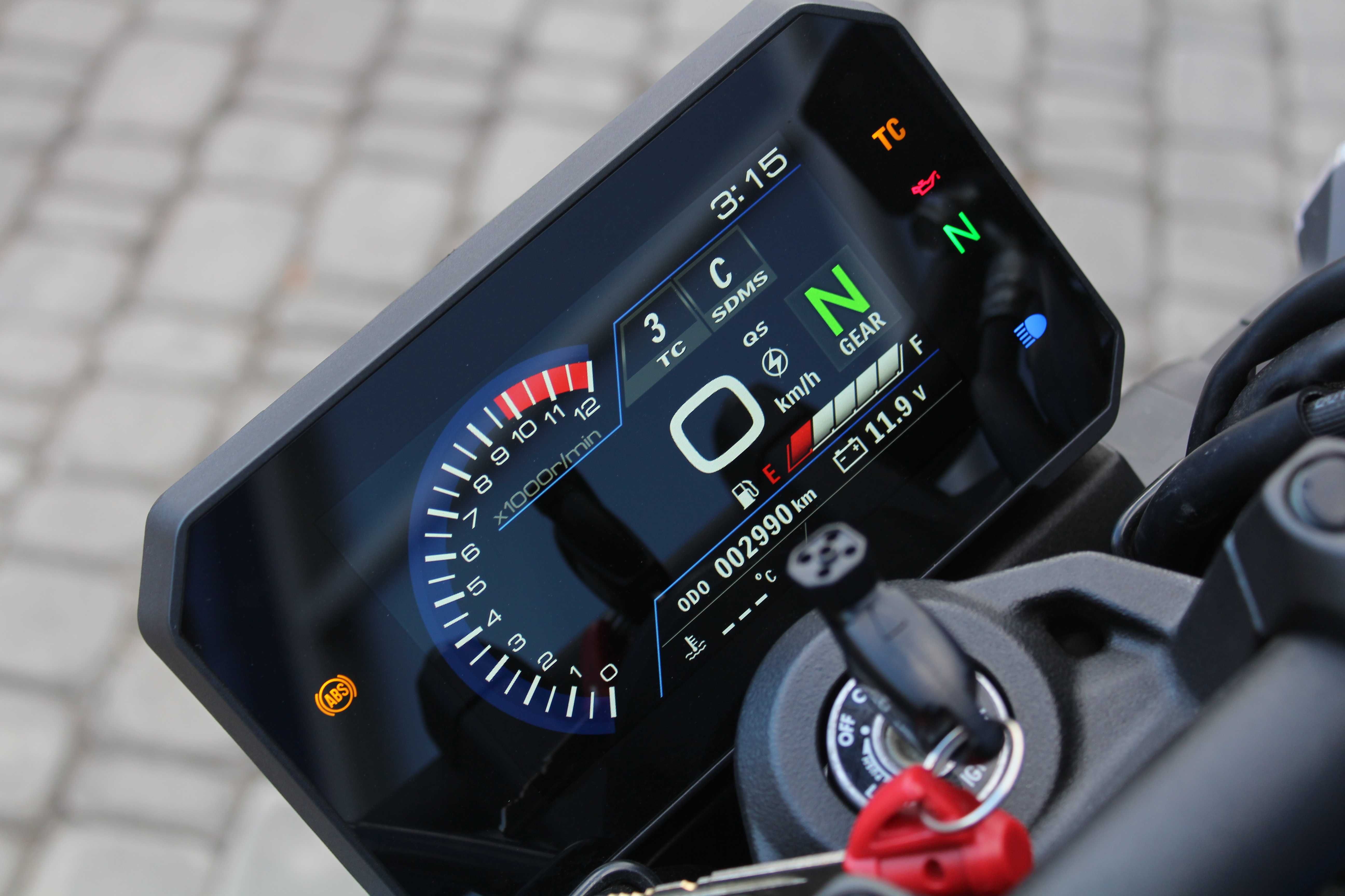 Мотоцикл Suzuki GSX-8S 2023