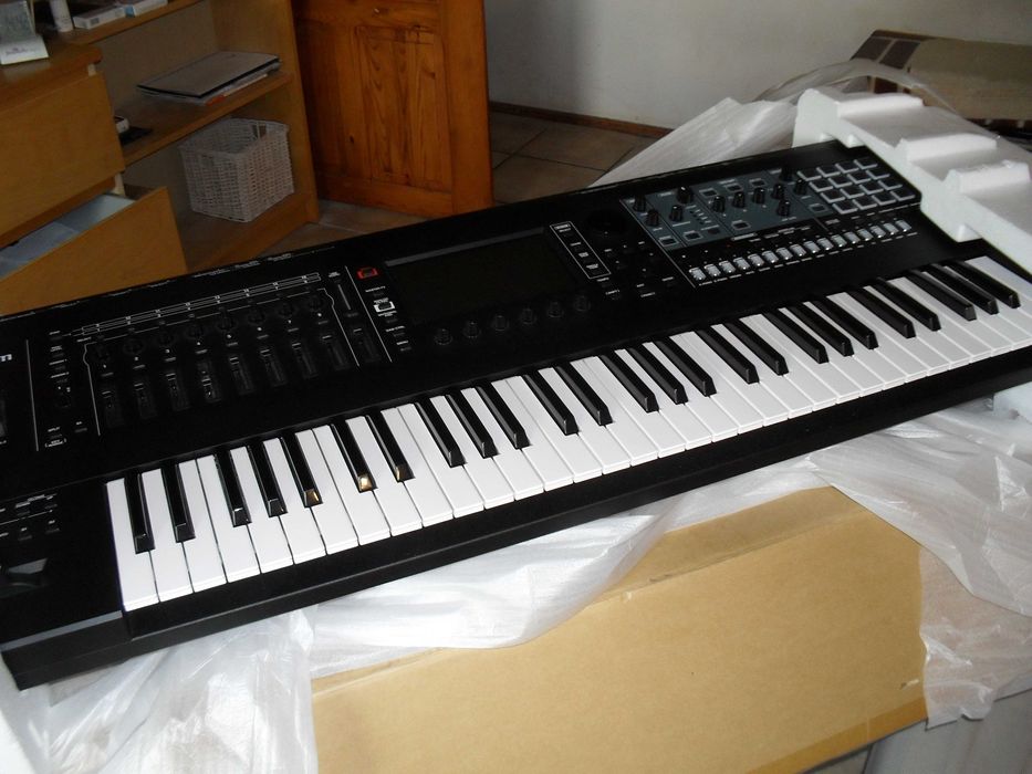 Roland Fantom 6  stan nowy na gwarancji!