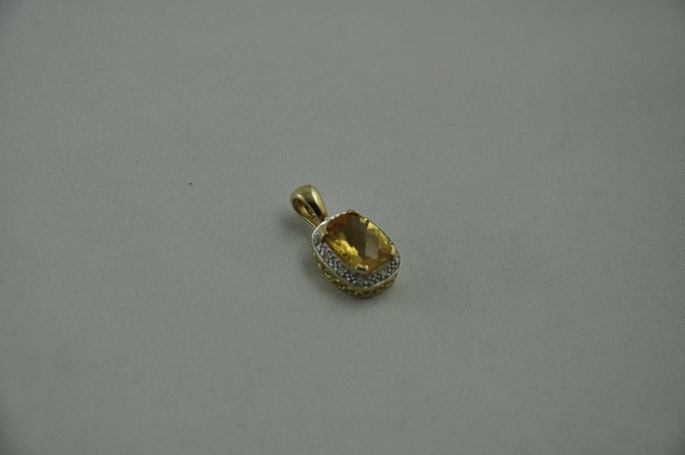 Apart złota zawieszka 14K/585 z diamentami i cytrynem