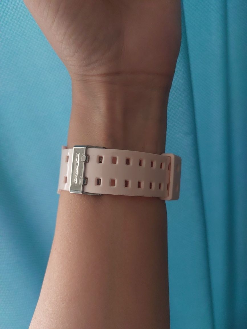 Zegarek Casio pudrowy róż