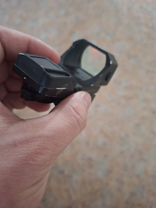 Продам колиматорний приціл