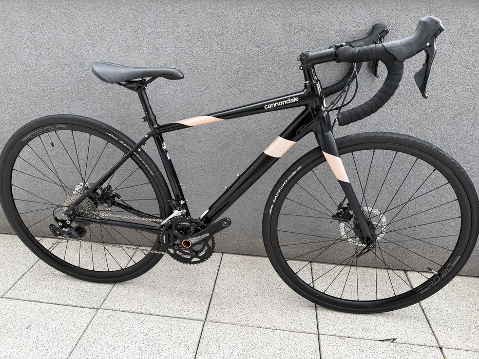 Rower szosowy endurance  Cannondale Synapse 105 r 51