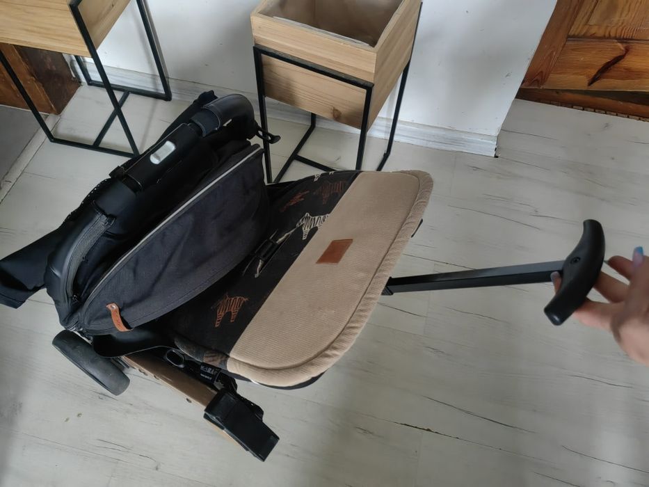 Wózek spacerowy momi do 15kg