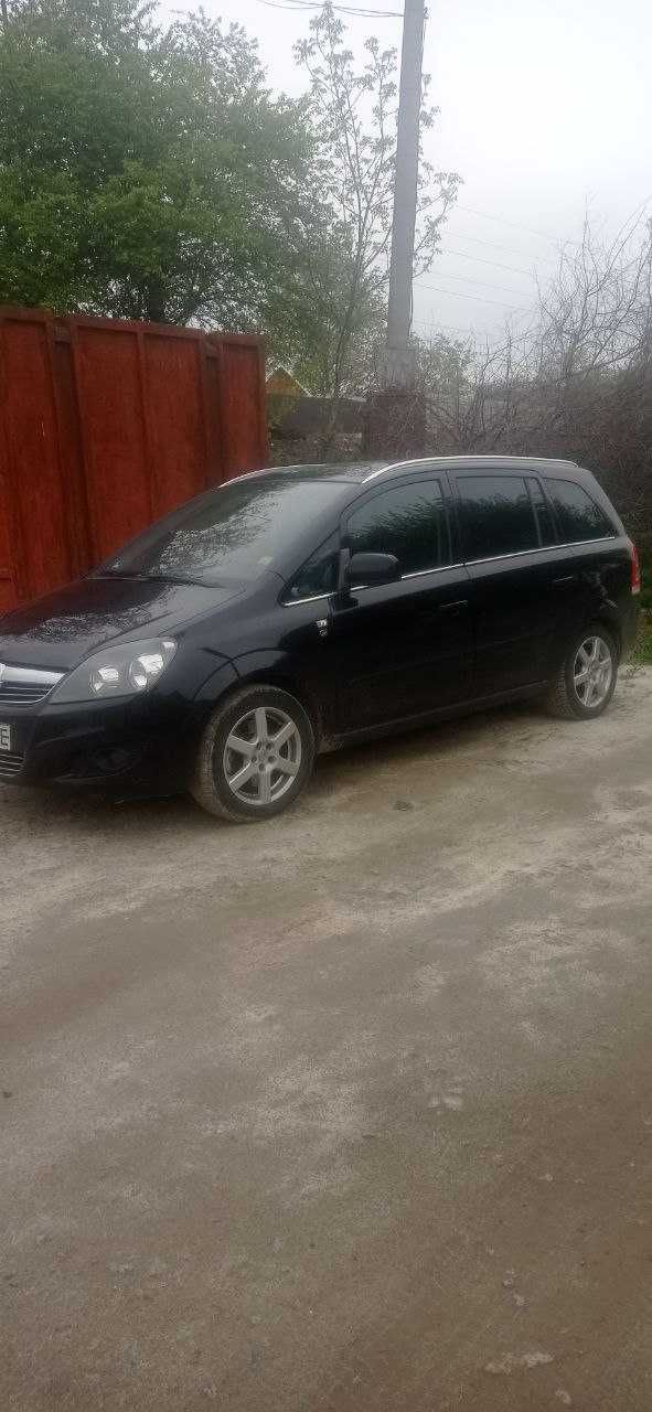 Opel Zefira б 2010 року