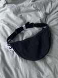 Czarna nerka Uniqlo torebka Viral crossbody bag black japonia japan