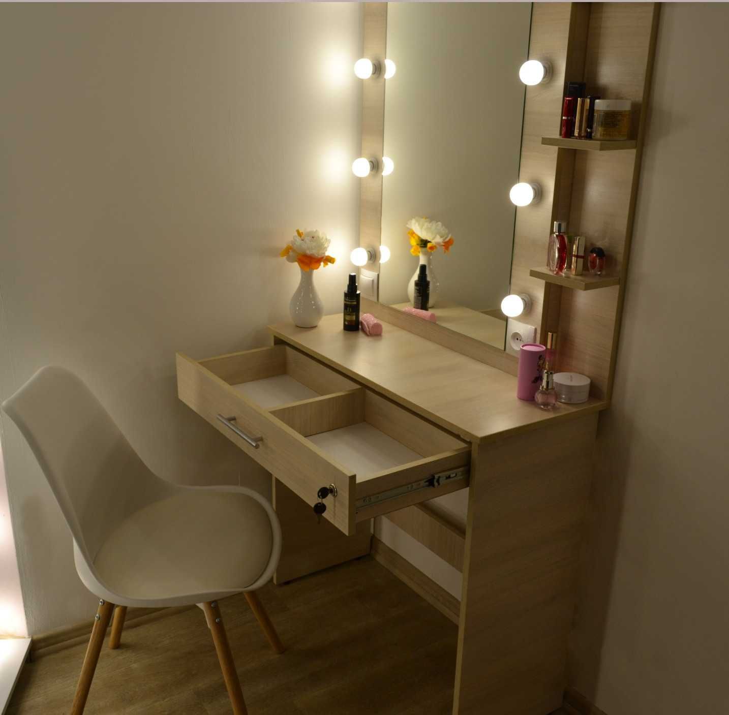 Зеркало и макияжный туалетный дамский столик трюмо для салона красоты