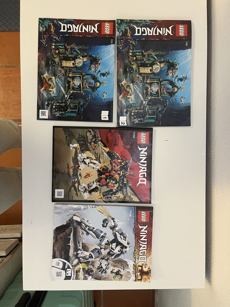 Legos usados com instrucoes