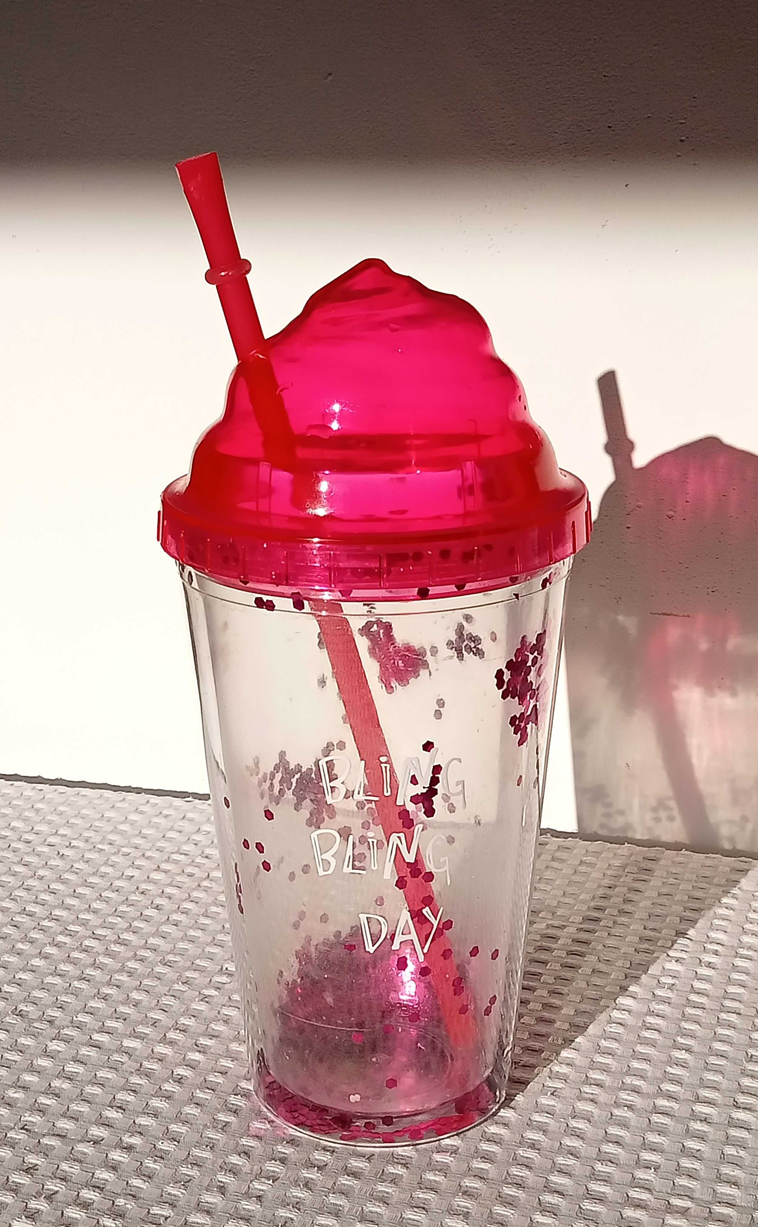 kubek ze słomką SHAKE duży różowy brokatowy