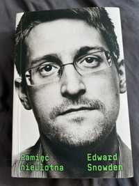 Pamięć nieulotna Edward Snowden