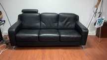 Sofa Pele Genuina Preto e Aluminio em Excelente Estado