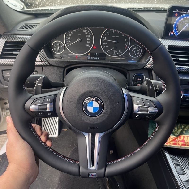 Кермо, руль BMW з пелюстками