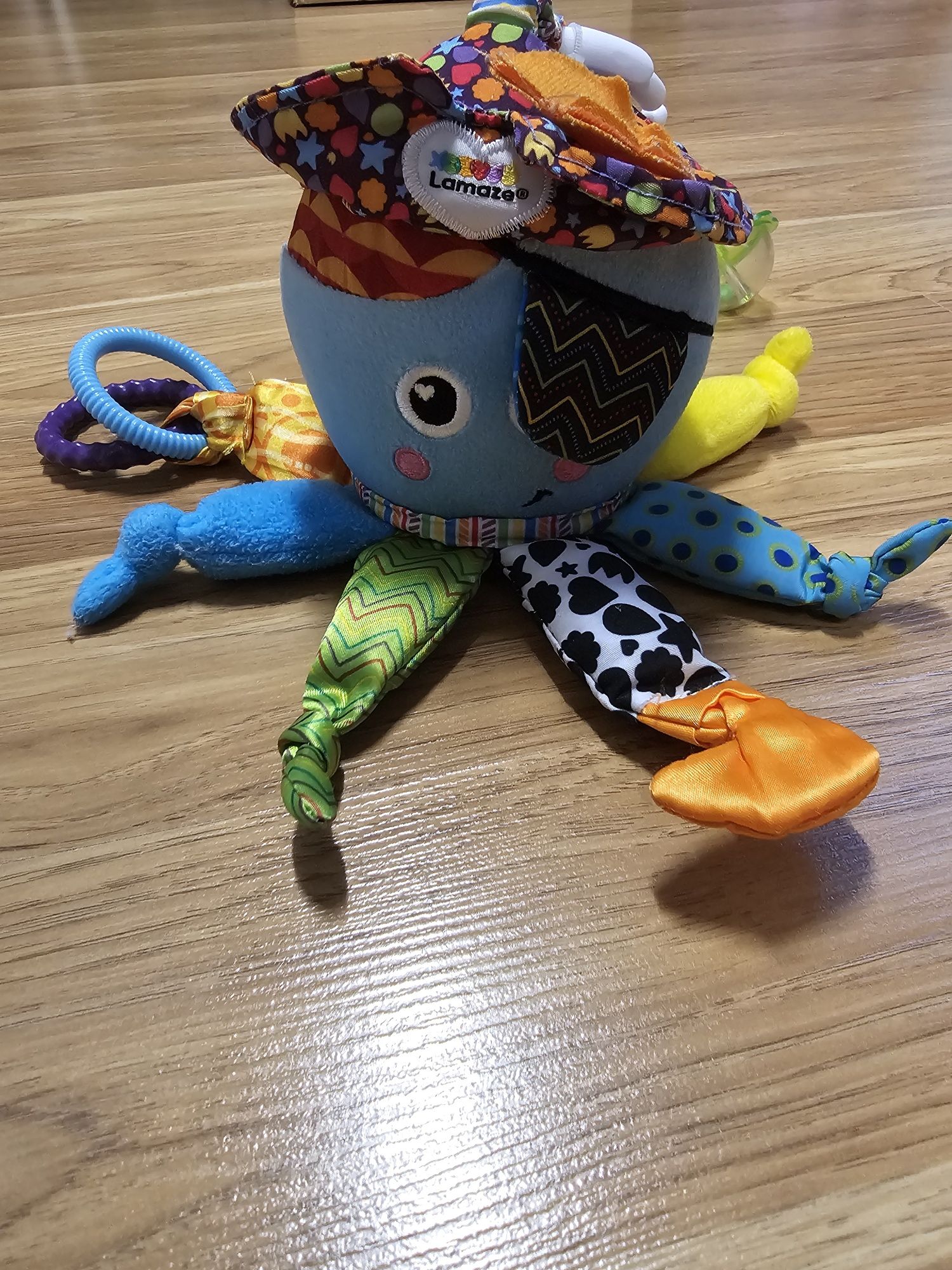 Lamaze zawieszka kapitan calamari smyk
