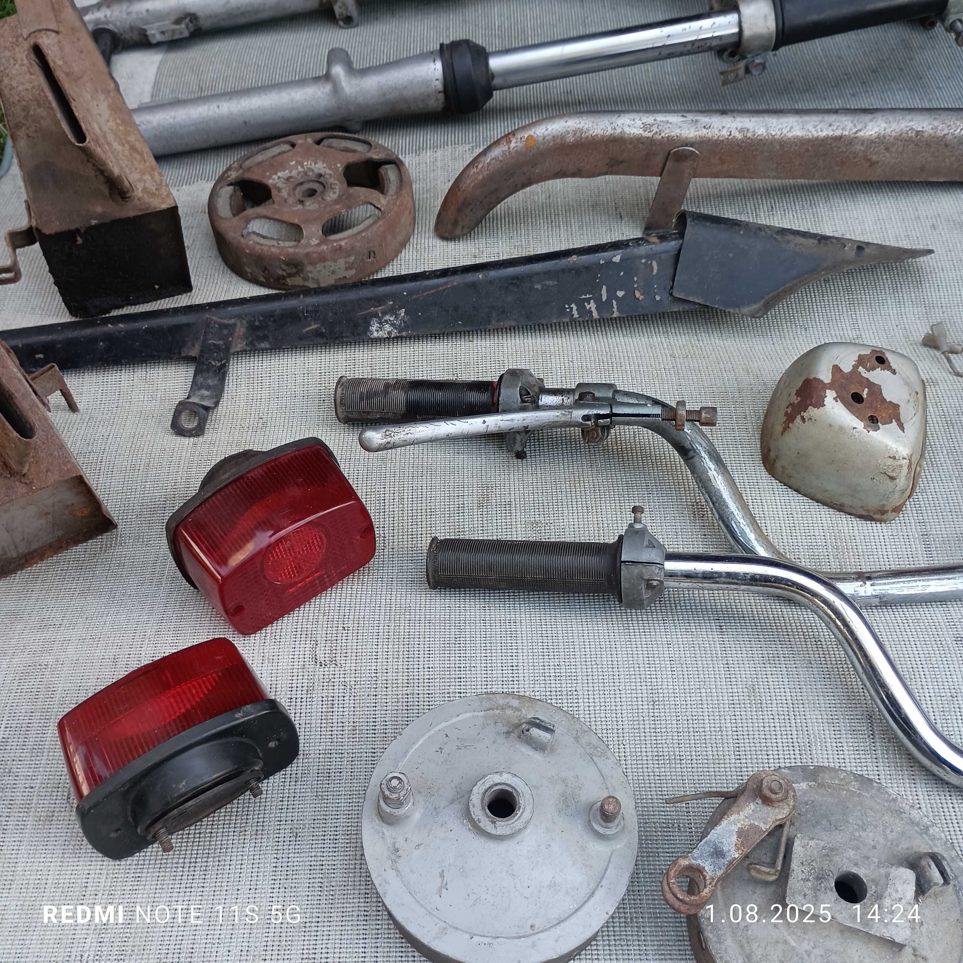 Komplet osłon metalowych łańcucha wsk 125