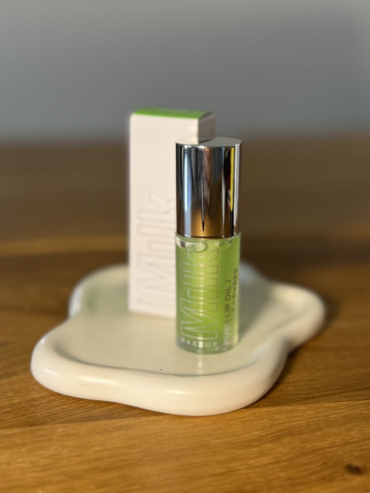 Bezbarwny Błyszczyk Milk Makeup Green Dragon nawilżający nieklejący