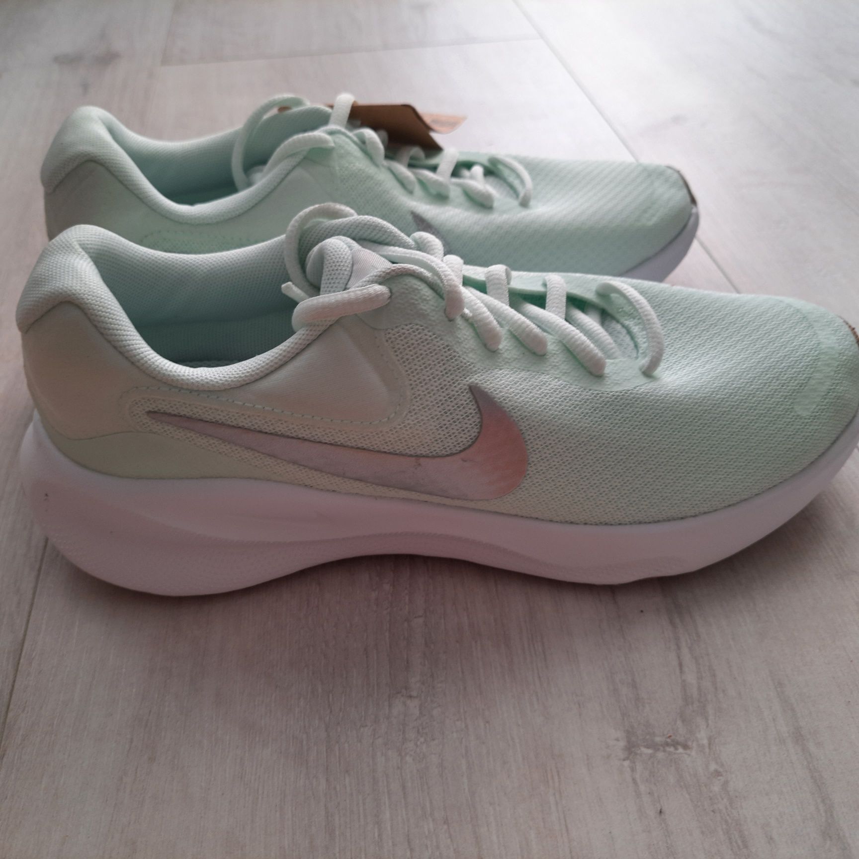 Кросівки Nike Revolution 7 Green FB2208-303