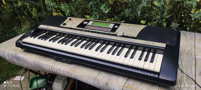 Keyboard, syntezator Yamaha PSR-740
