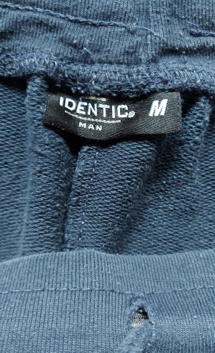 Granatowe spodenki męskie Identic