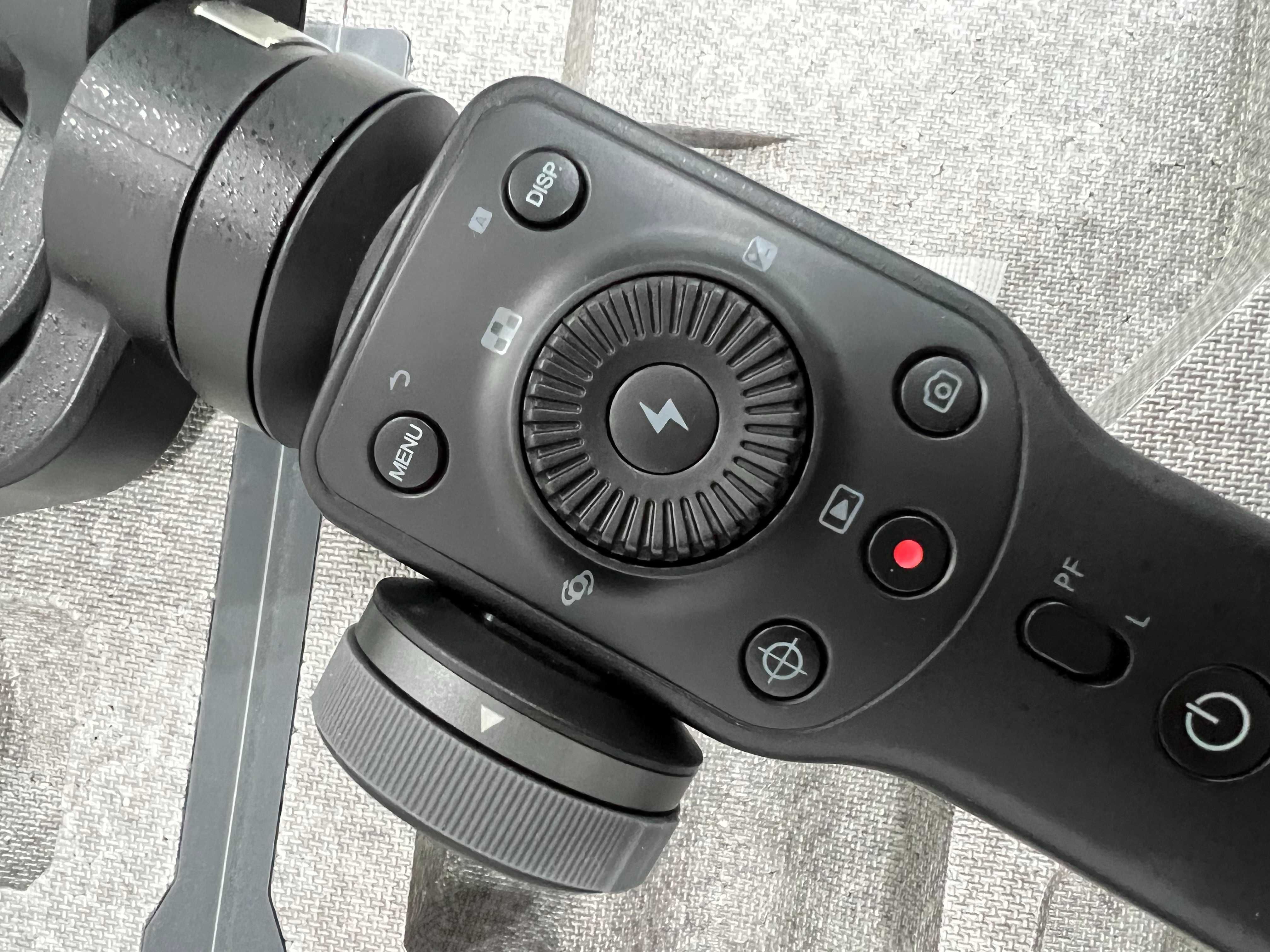Estabilizador ZHIYUN Smooth 4 p/ telemóvel  Pouco Usado