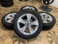 R18 8.0J*18H2 з зимніми шинами 235/60/18 Pirelli