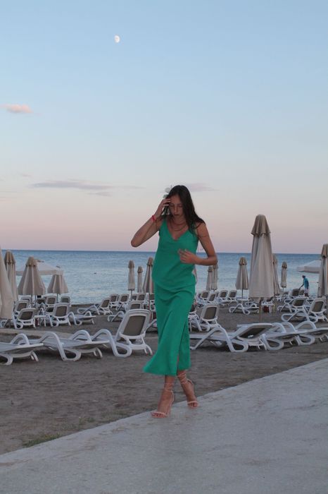 Зелена максі сукня