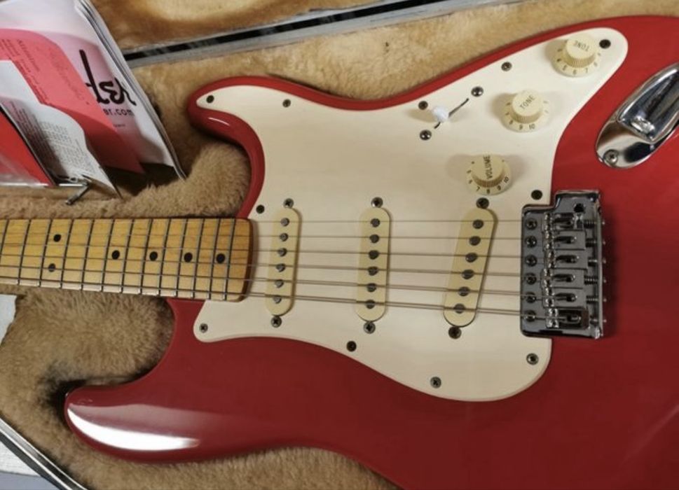 Fender Stratocaster (Torino Red, 1995)