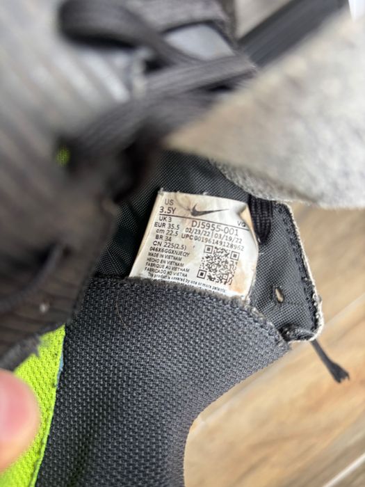 Halówki NIKE buty hala rozmiar 35.5 dziecięce