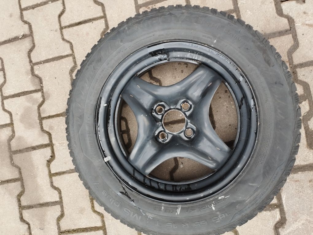 Koła Dacia Sandero 3, R15 185/65, 4x100, ET40, 3 oryginalne kołpaki