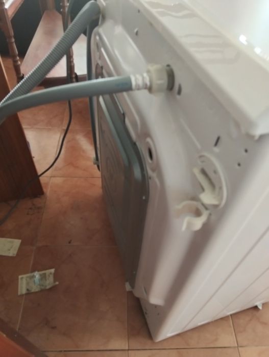 Máquina de lavar e secar LG 8.5/5