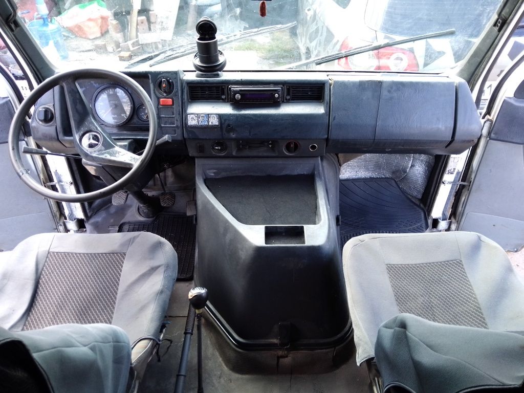 Продам Mercedes MB 100