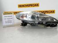 Otica / Farol Dto Mazda 5 (Cr19)