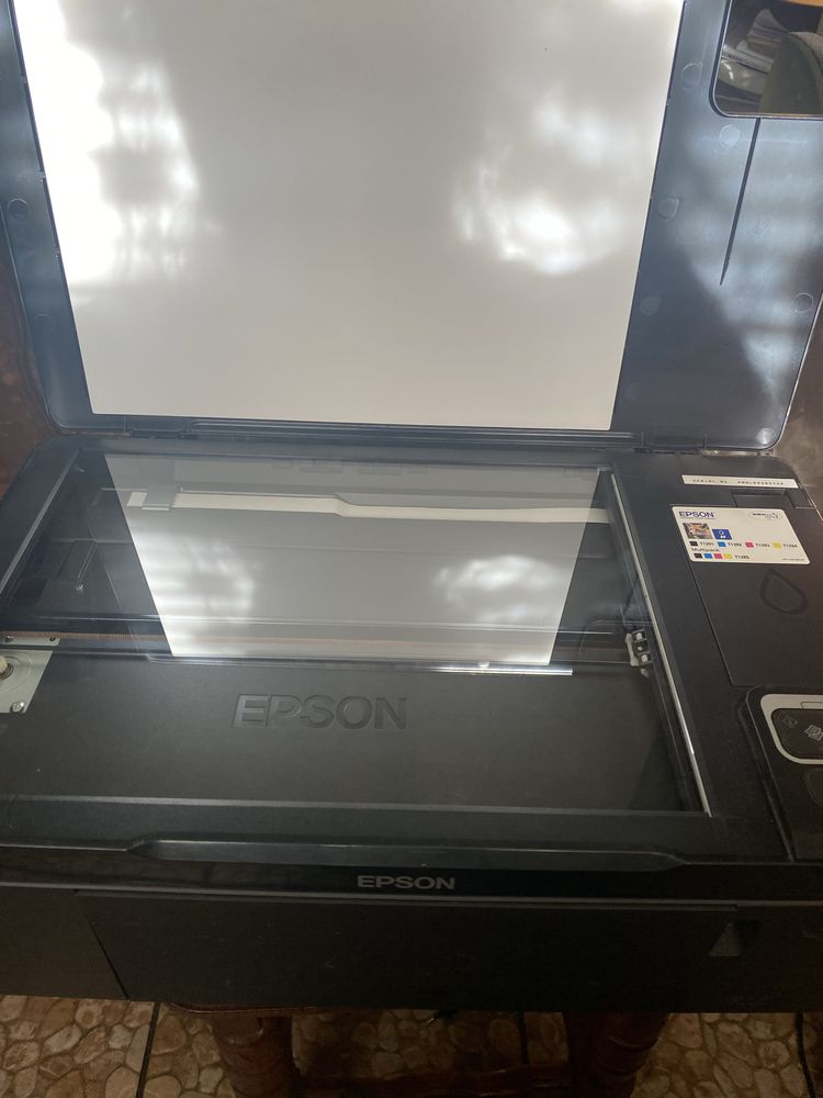 Продам не робочій Ксерокс , сканер, копер Epson