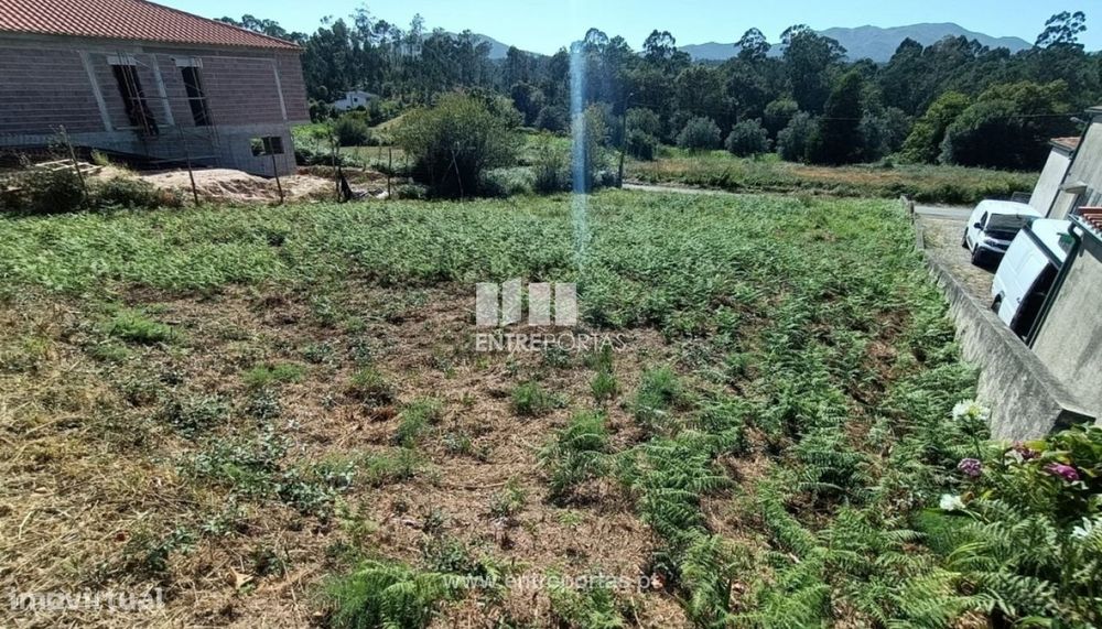 Venda de terreno para construção com 400m², Vila Mou, Viana do Cast
