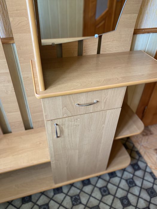 Продам прихожу в гарному стані